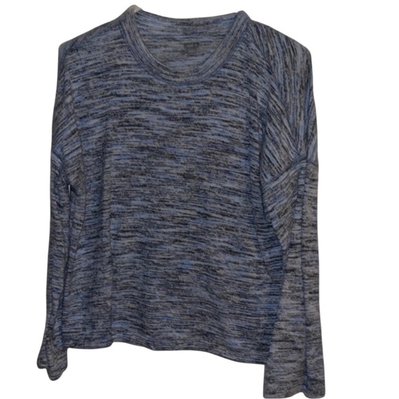 🌹AERIE LONG SLEEVE SWEATER - Picture 1 of 3
